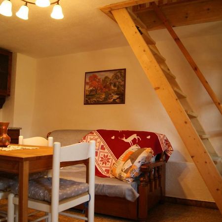 La Maison De Marietta Apartment Gressan Luaran gambar